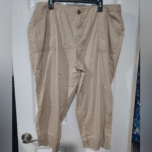 Avenue Khaki Cargo Carpi in Size 18 Average